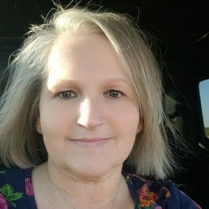 Meet your Posher, Connie